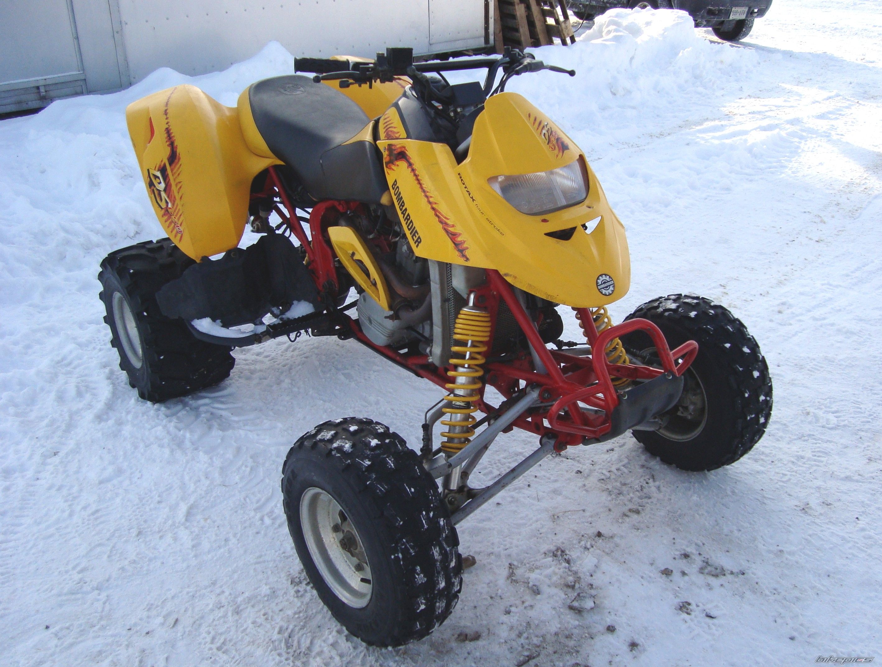Photo 1537228