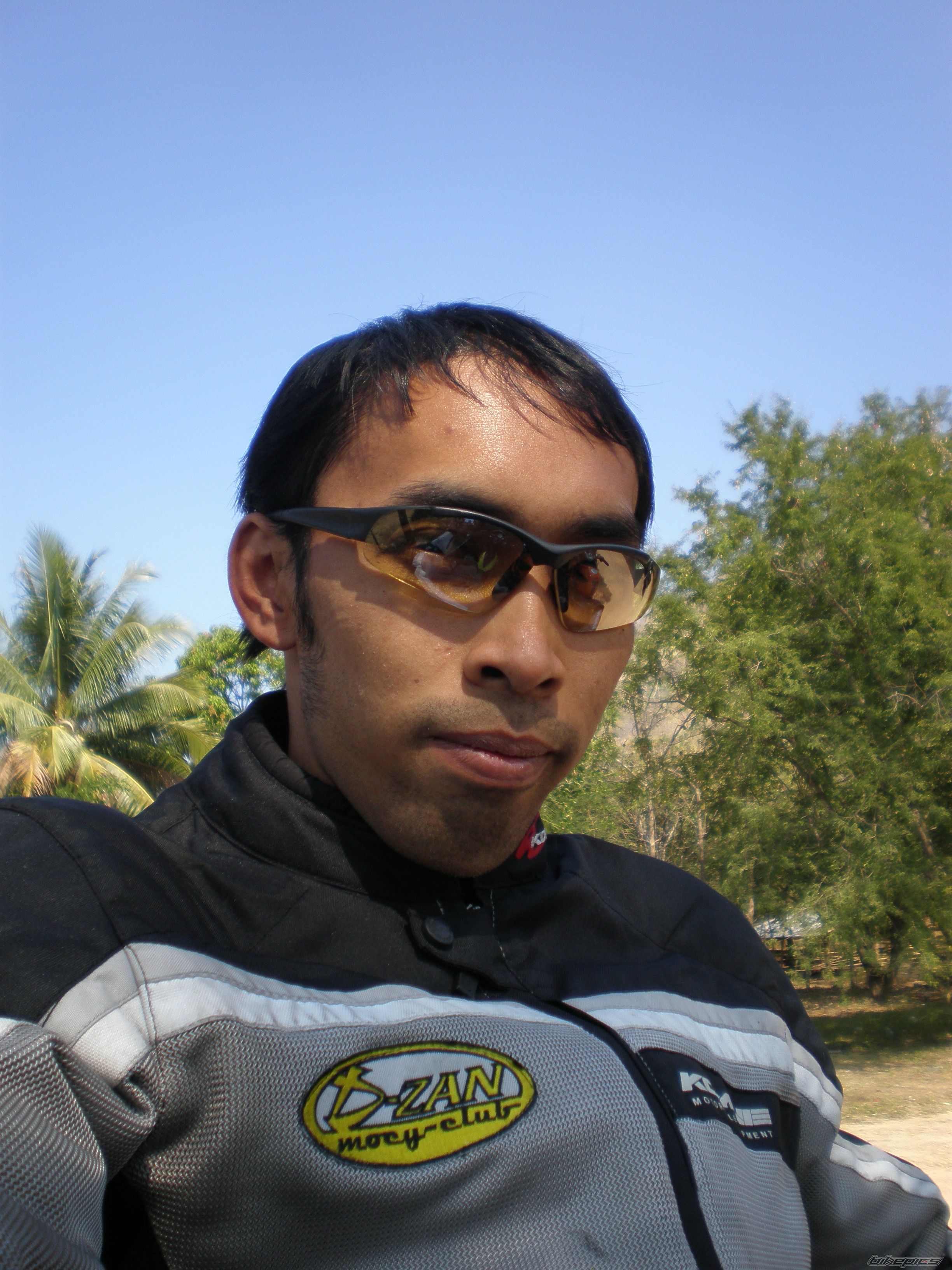 Photo 1537373