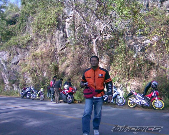 Photo 1537418