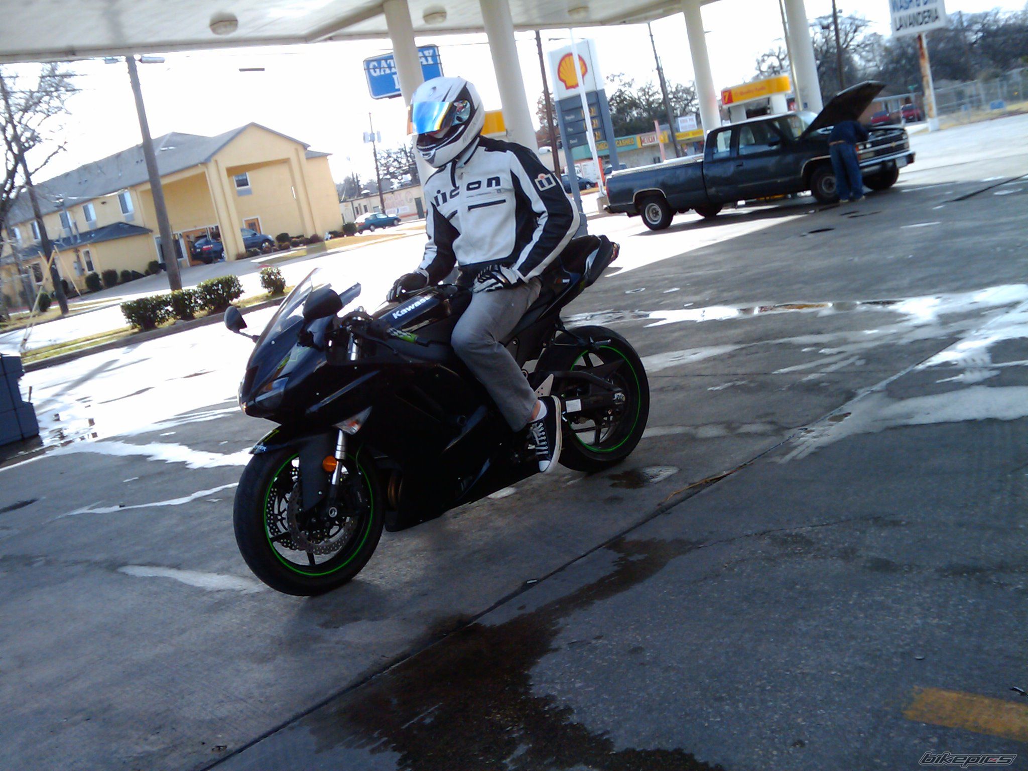 Photo 1537465