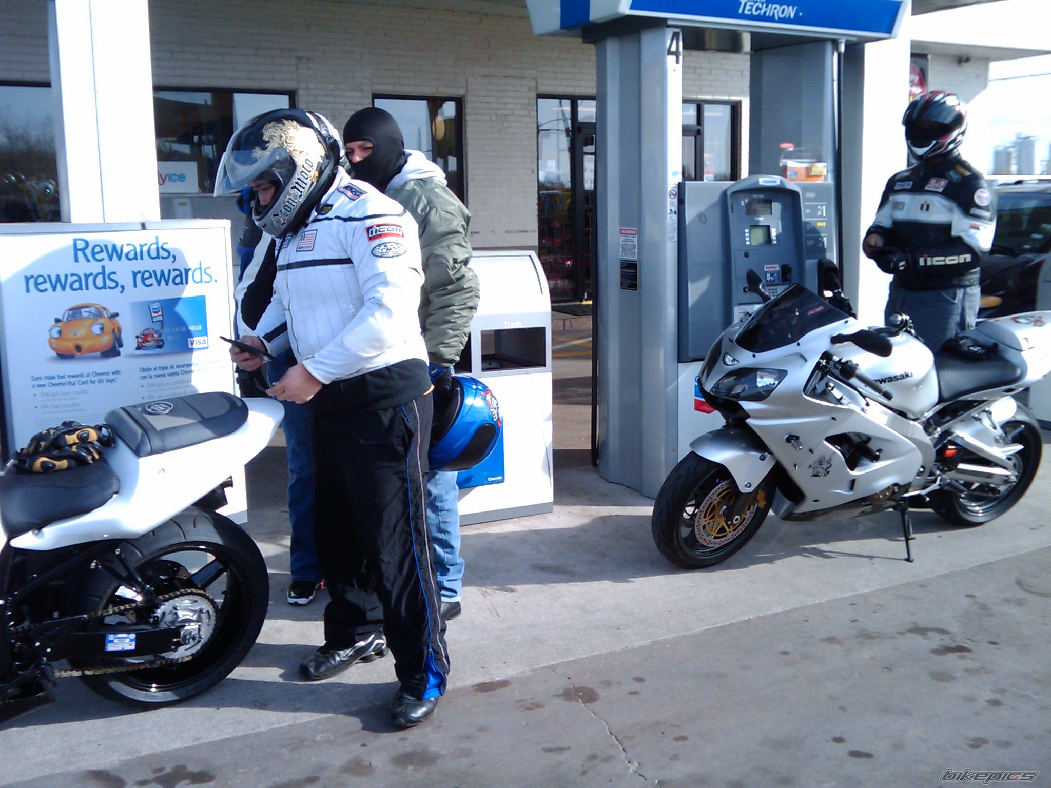Photo 1537468