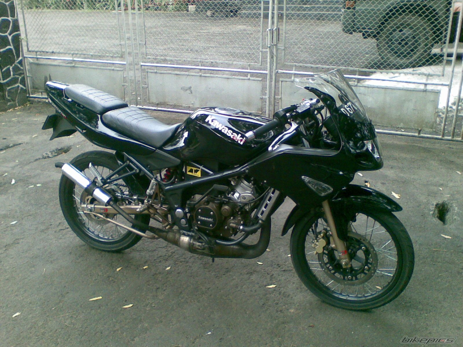 Photo 1537534