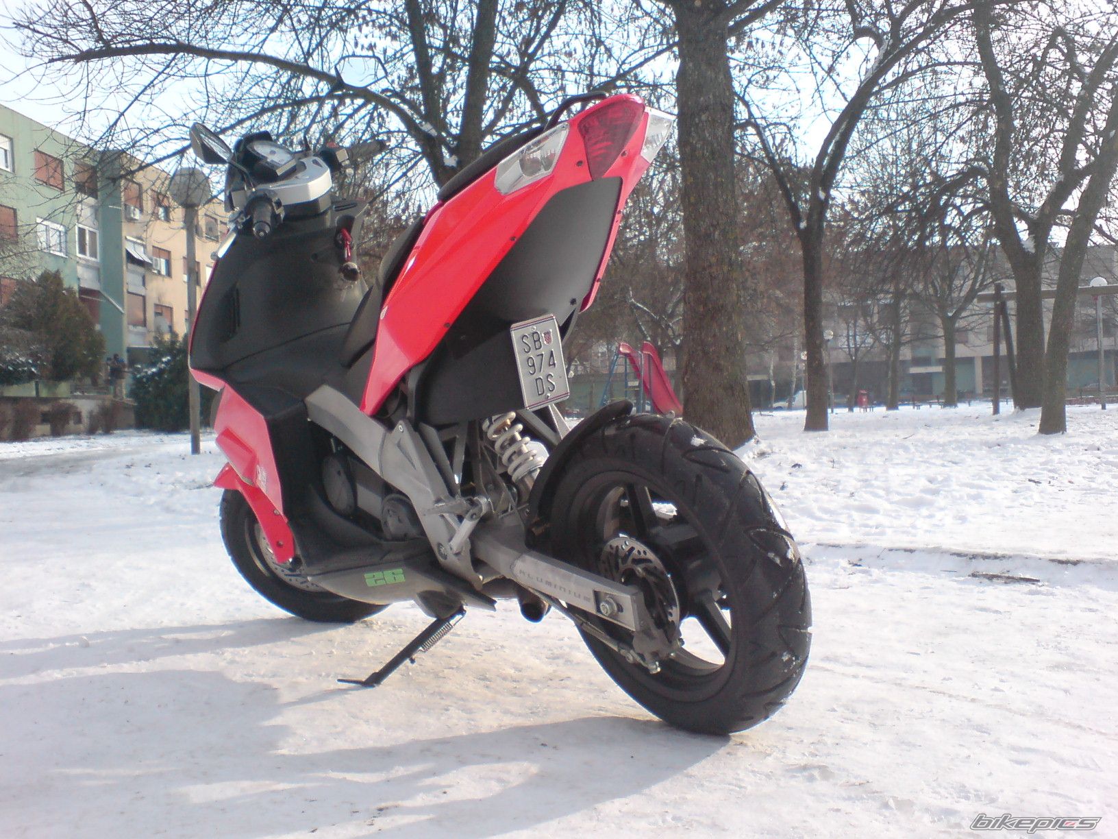 Photo 1537592