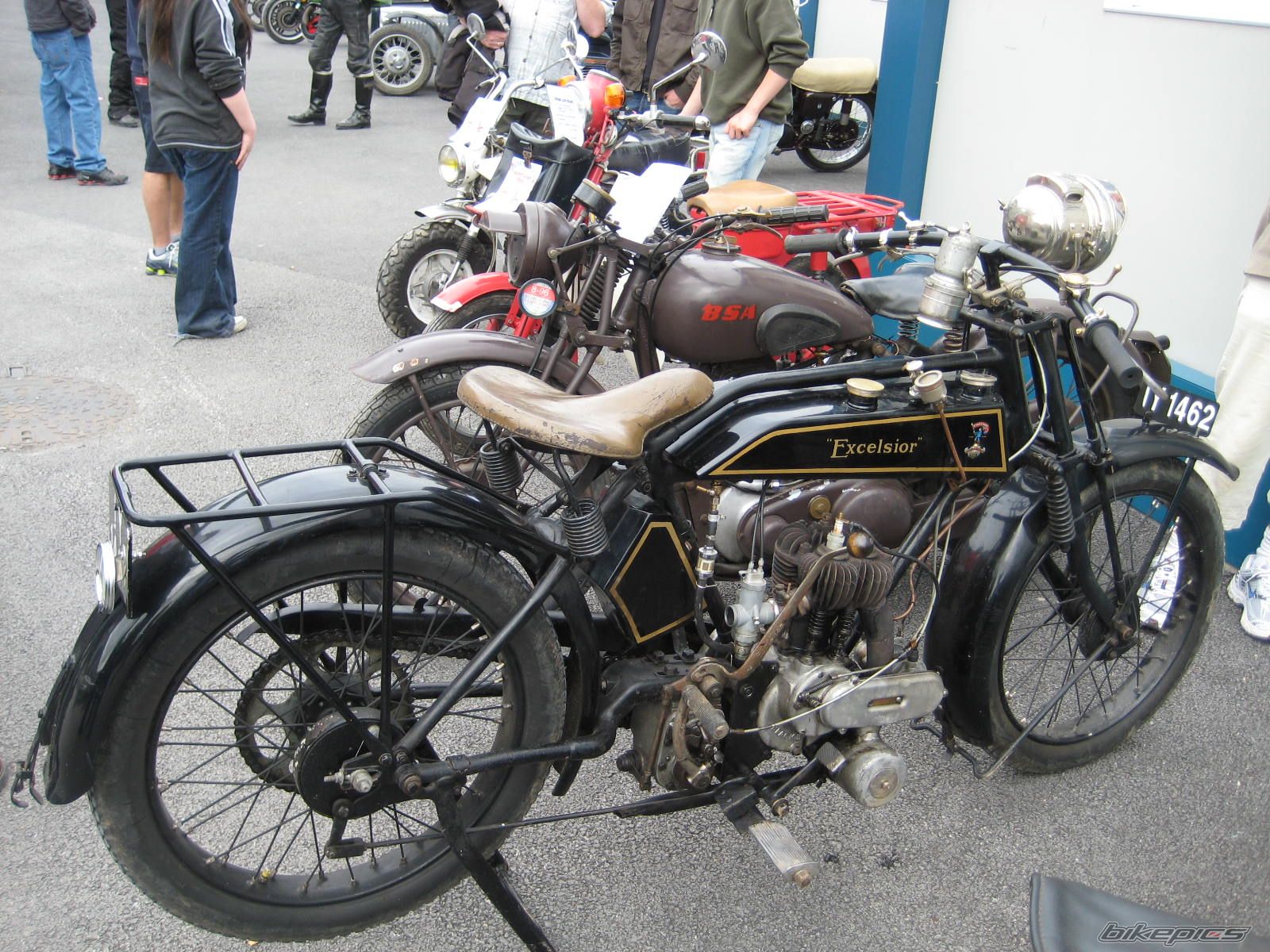 Photo 1537687