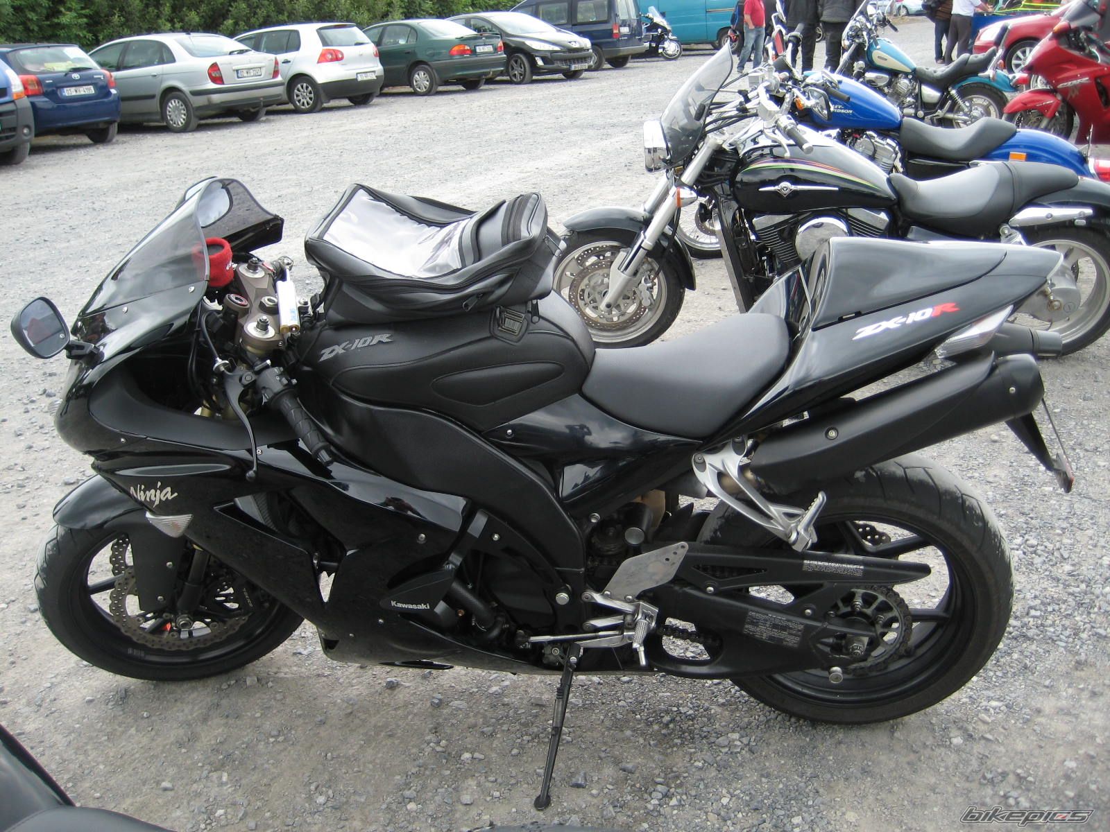 Photo 1537693