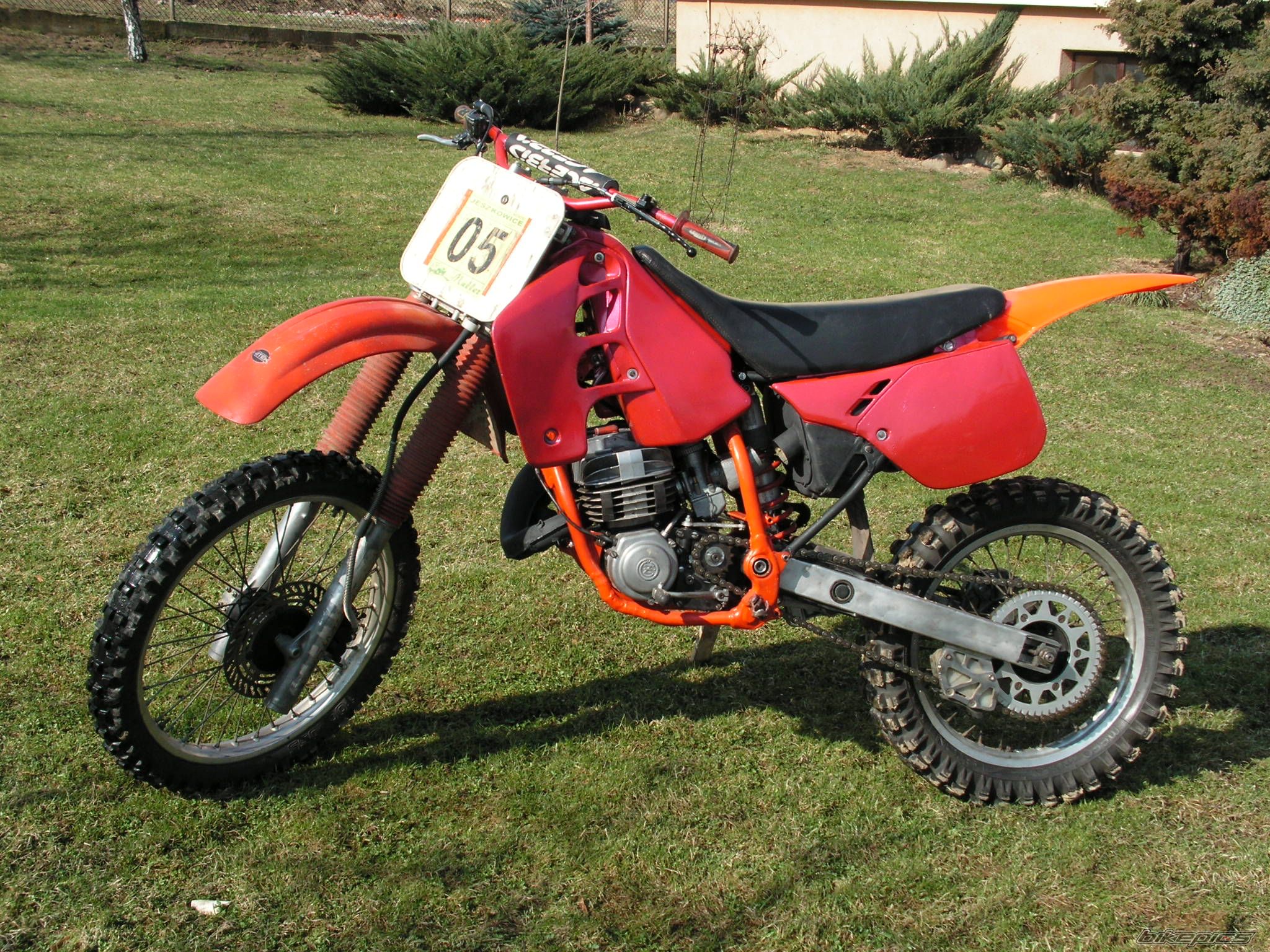 Photo 1537715
