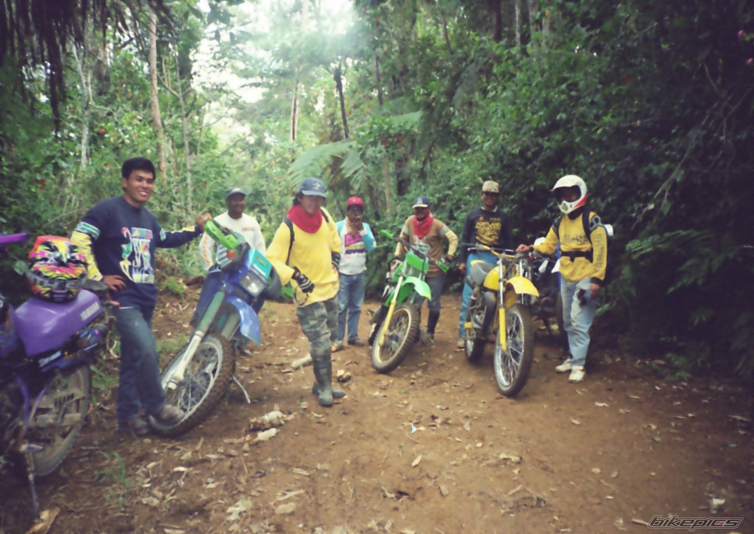 Photo 1537760