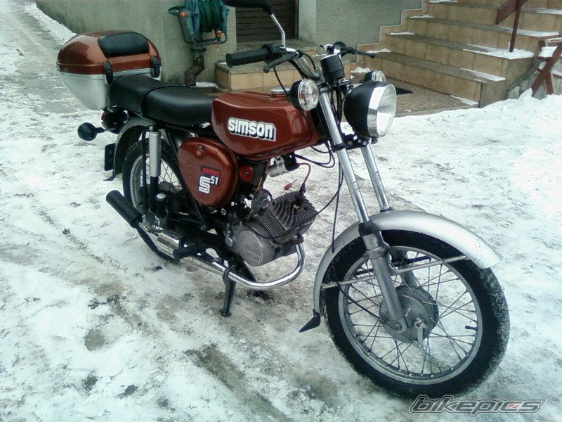 Photo 1537774