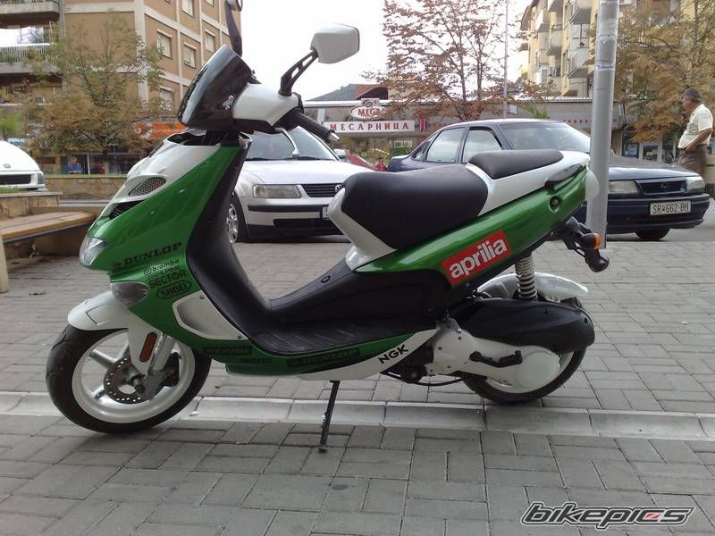Photo 1537973