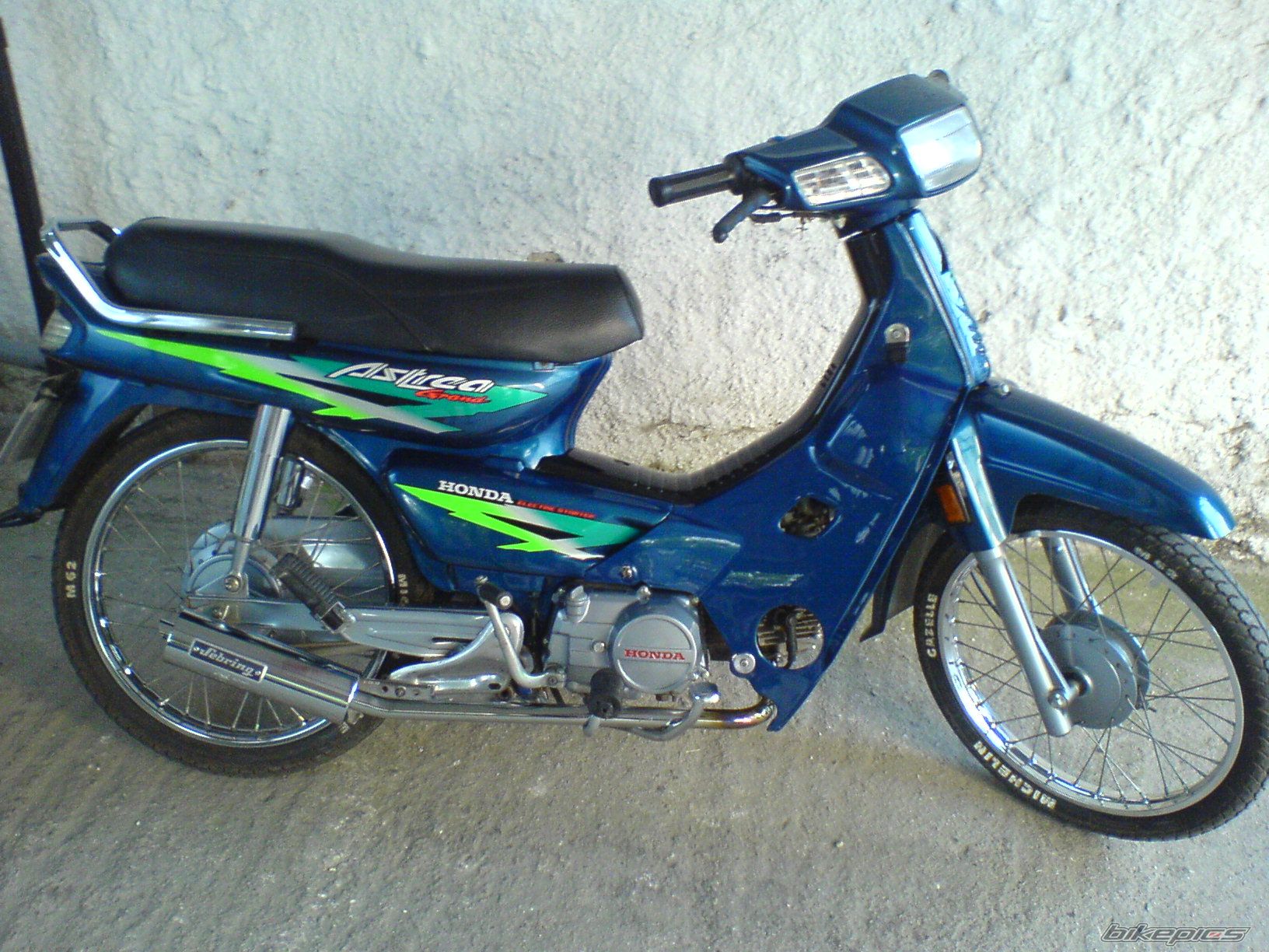 Photo 1538709