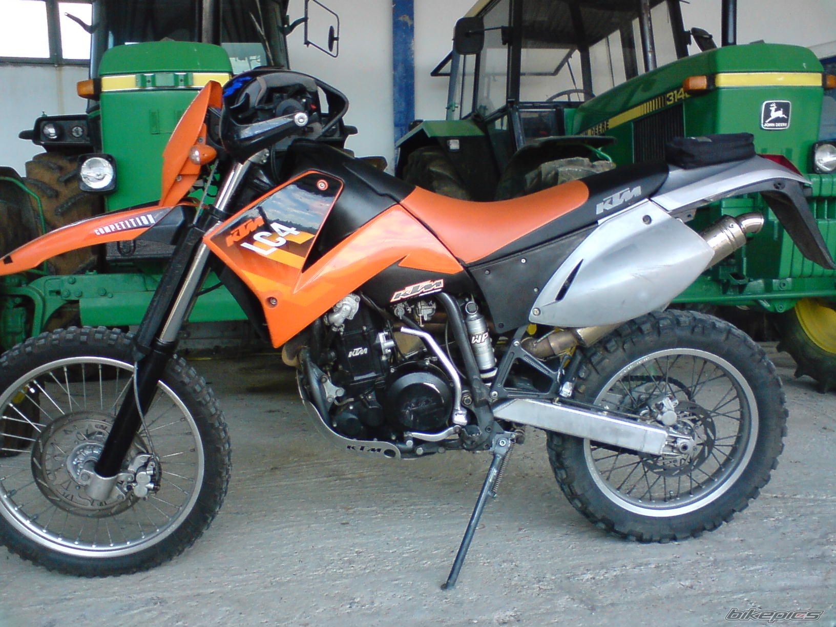 Photo 1539698