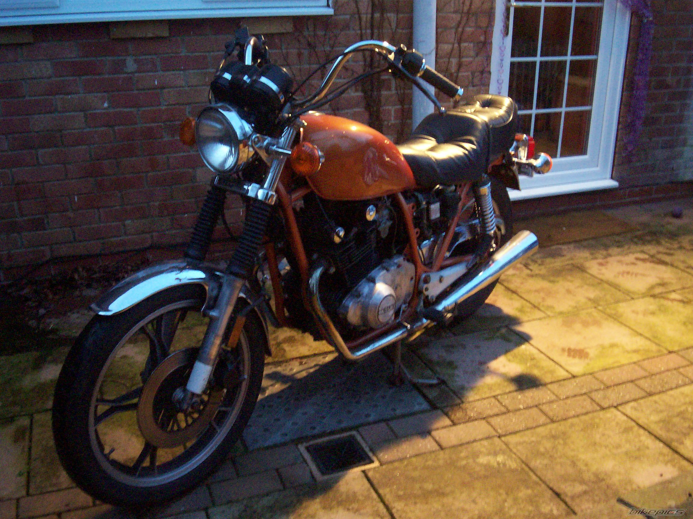 Photo 1539830