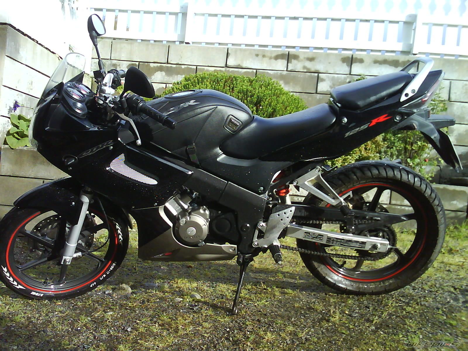 Photo 1540041