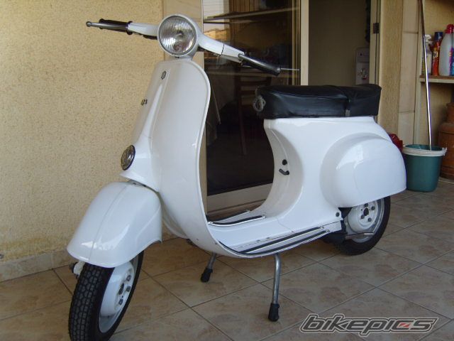 Vespa 100