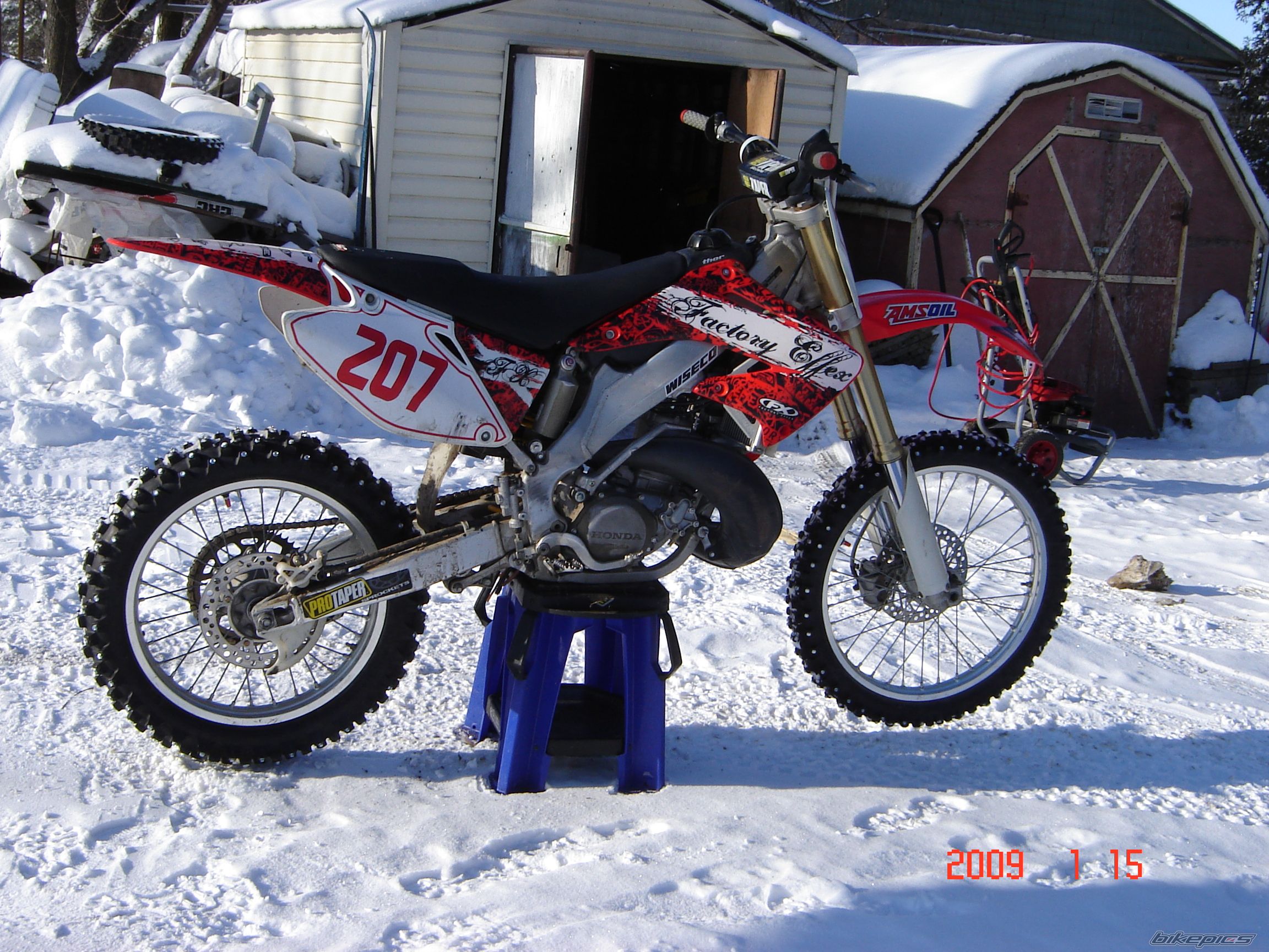 Photo 1540571