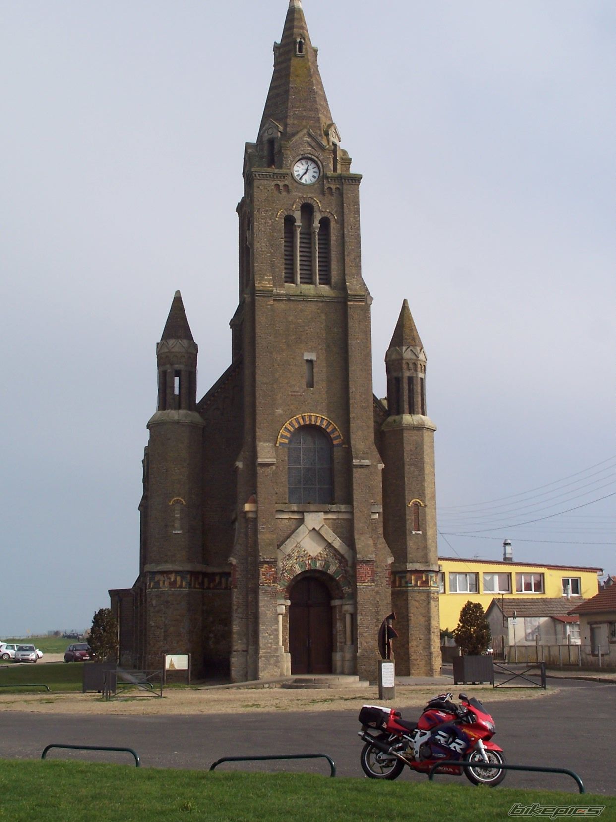 Photo 1541168