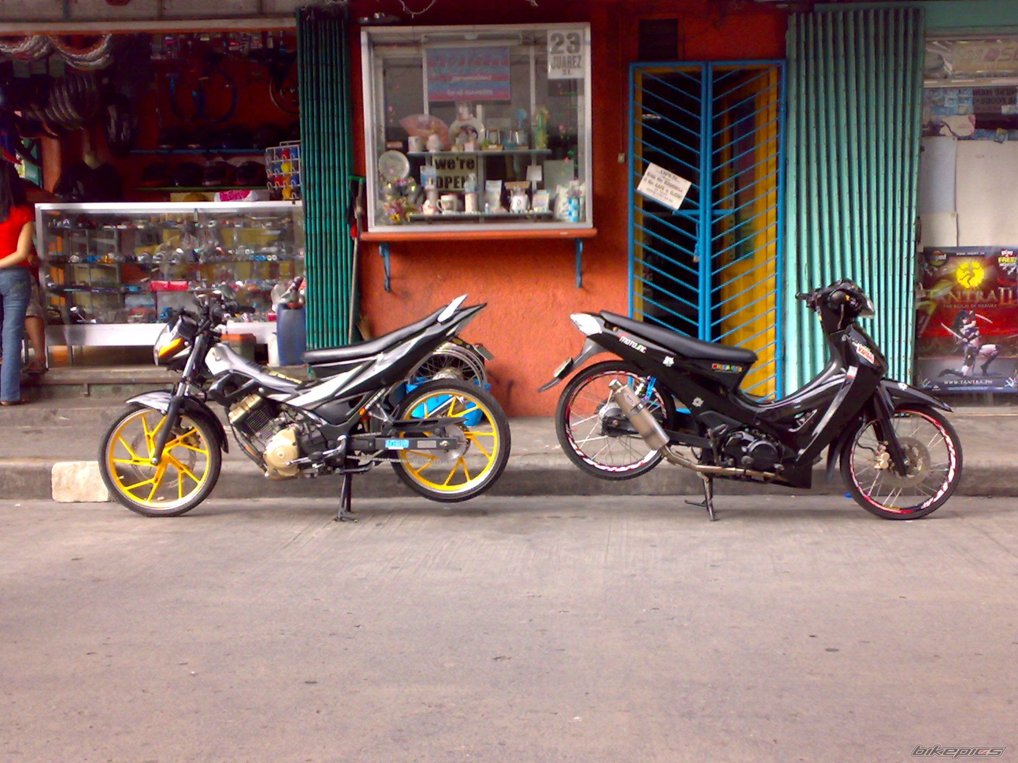 Photo 1541993