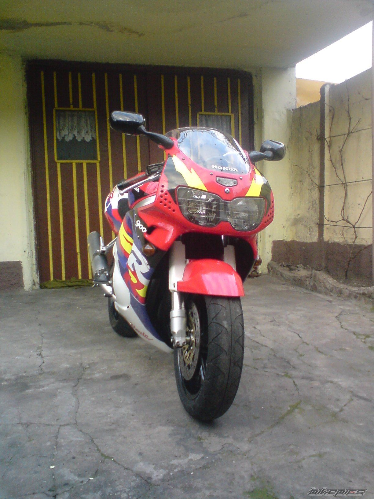Photo 1542071