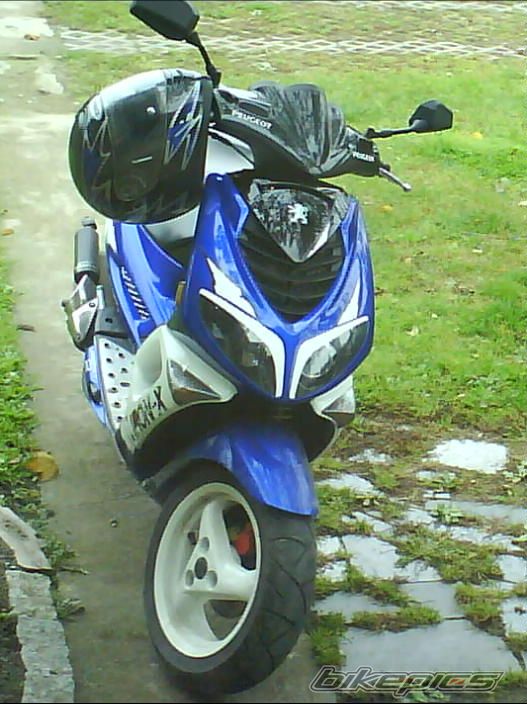 Photo 1542121