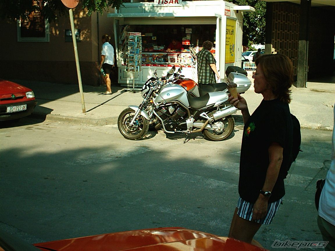 Photo 1542153