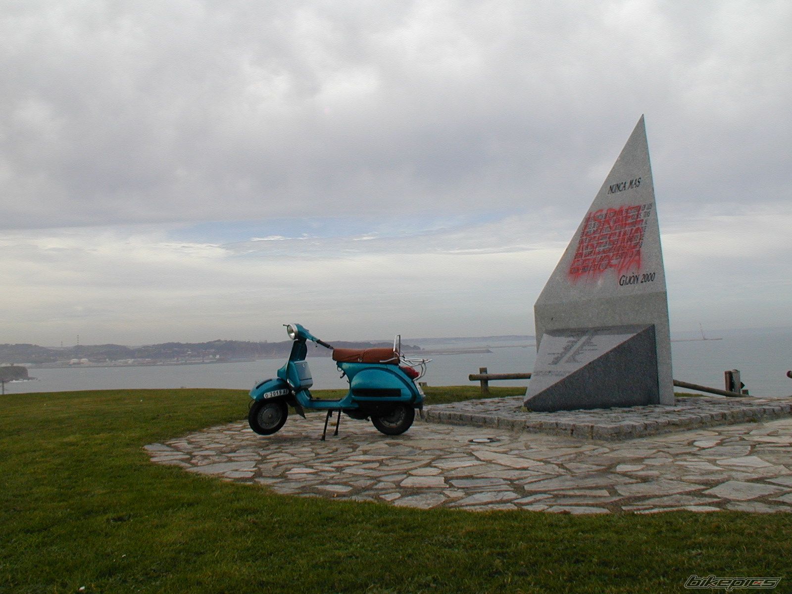 Photo 1542159