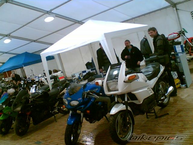 Photo 1542385