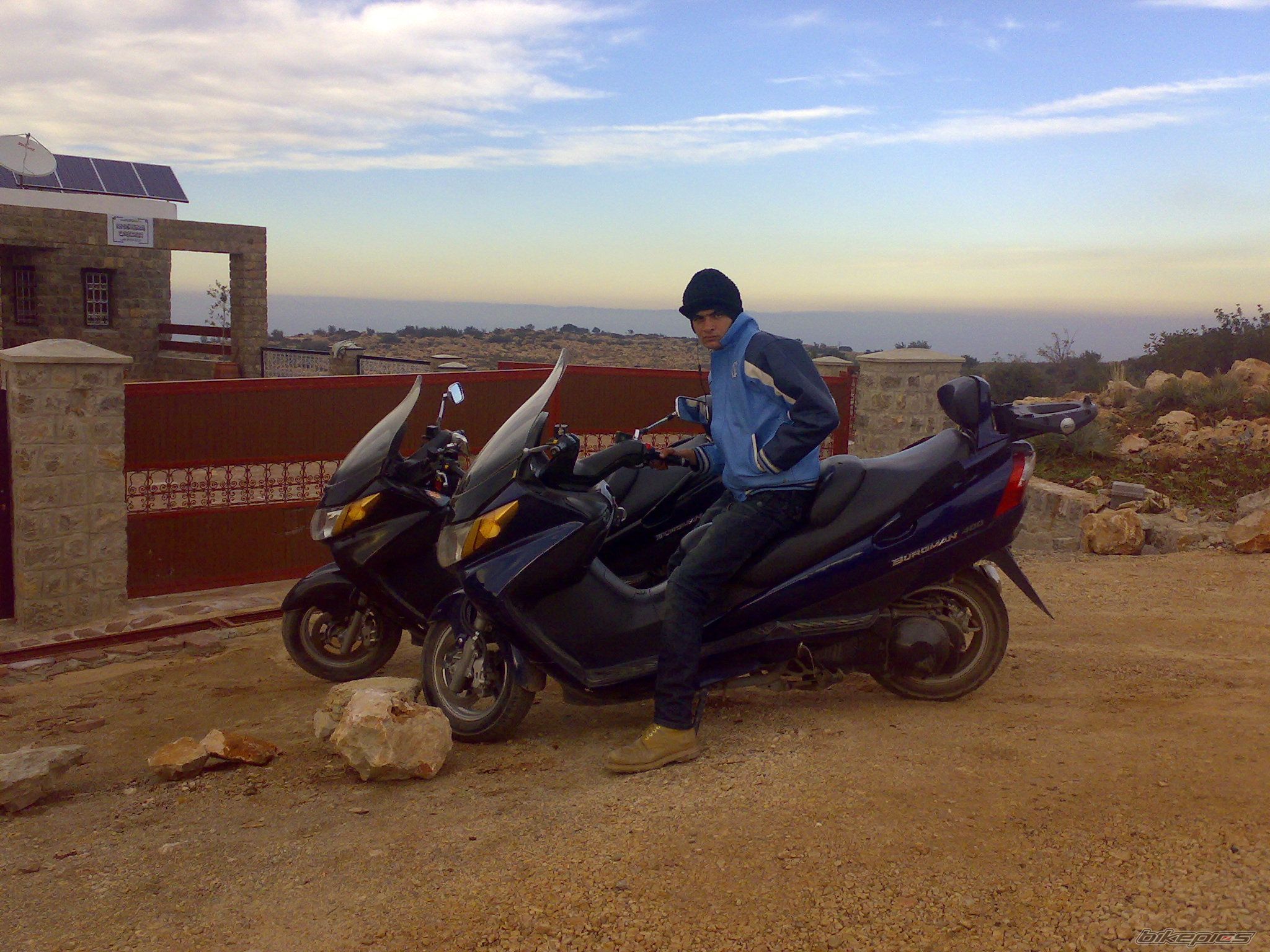 Photo 1542454
