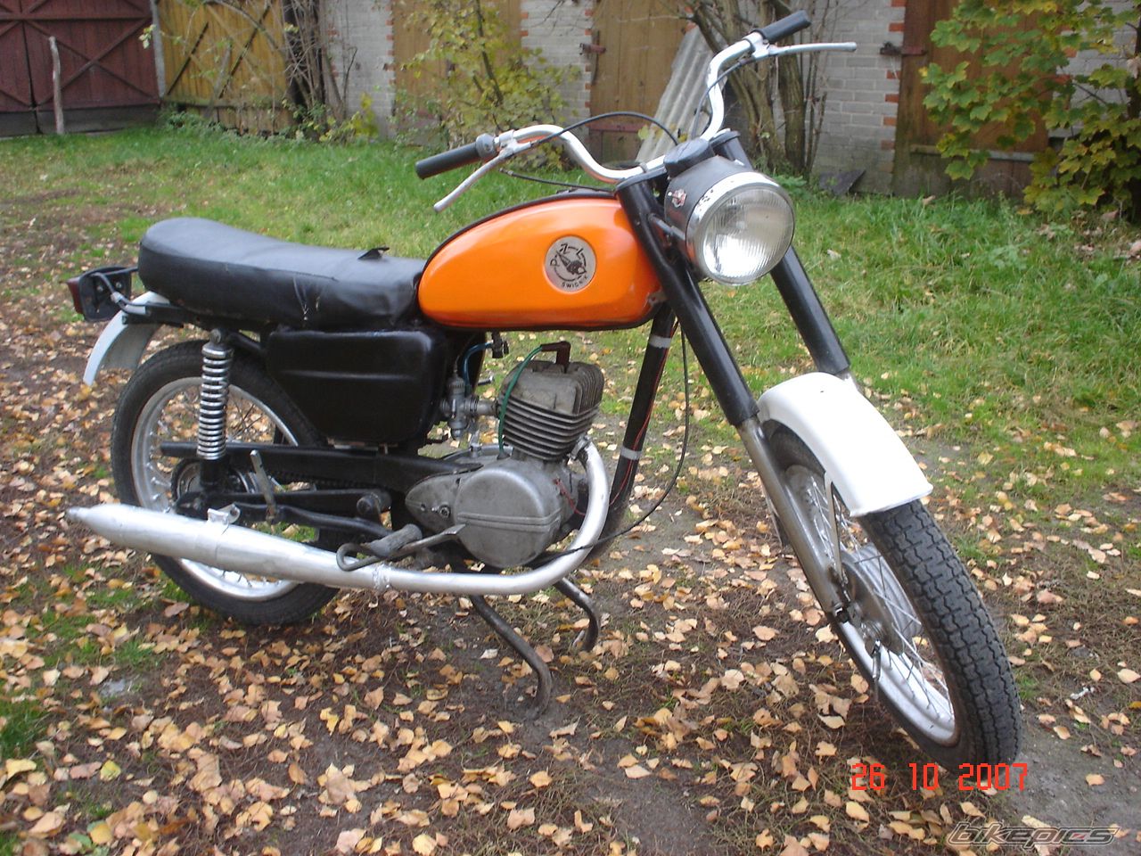 Photo 1542457