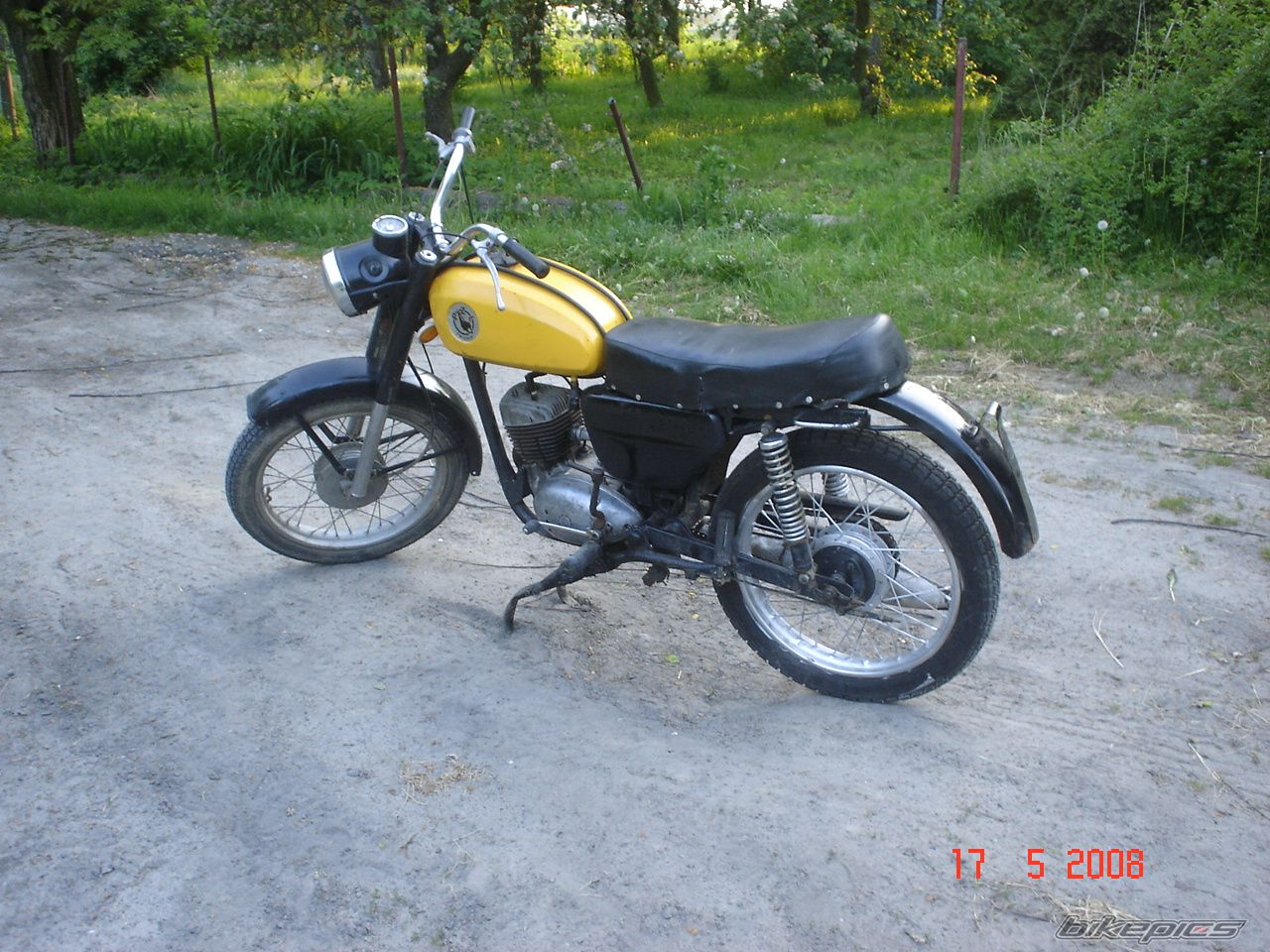 Photo 1542492