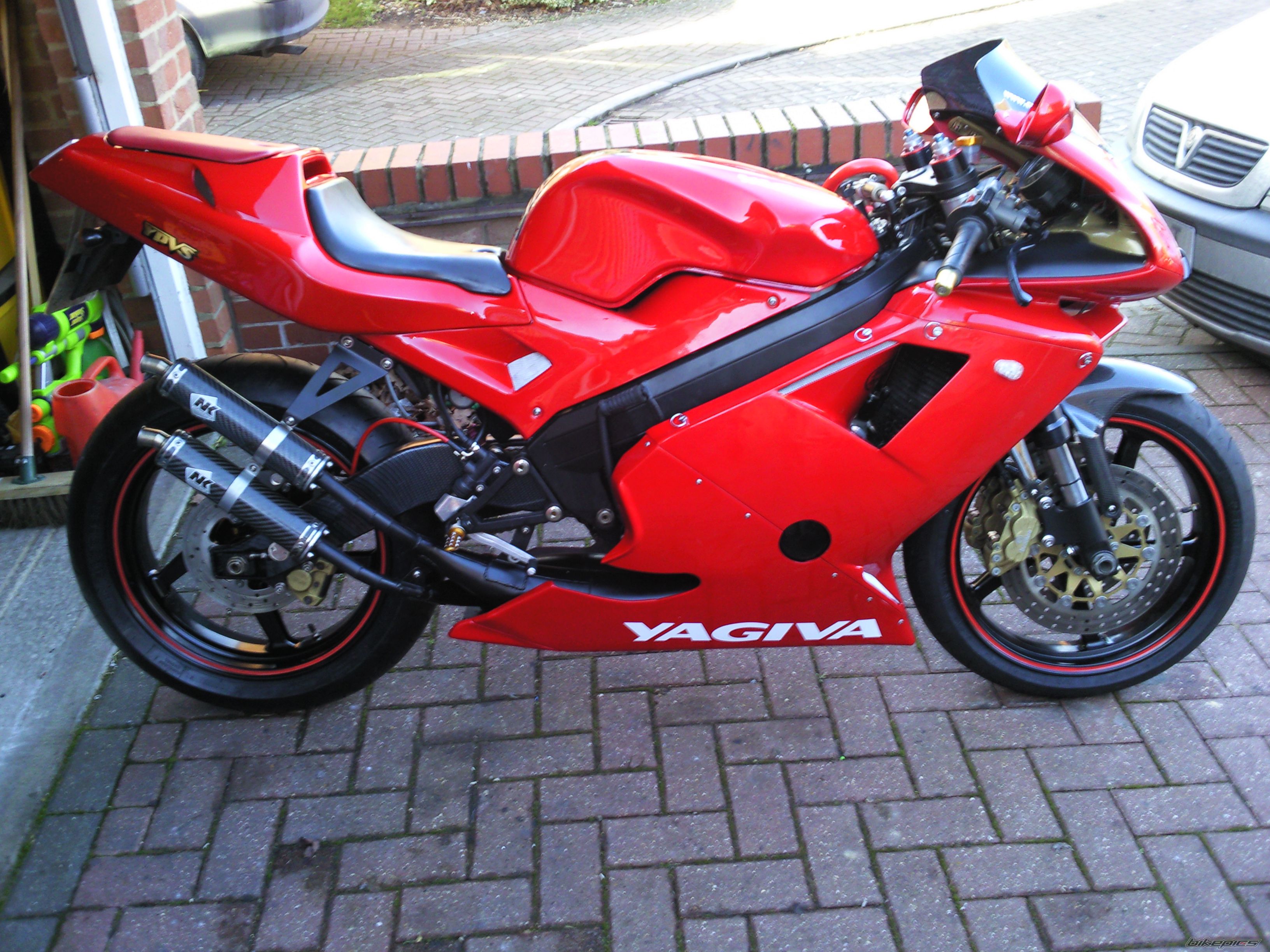 Photo 1542555