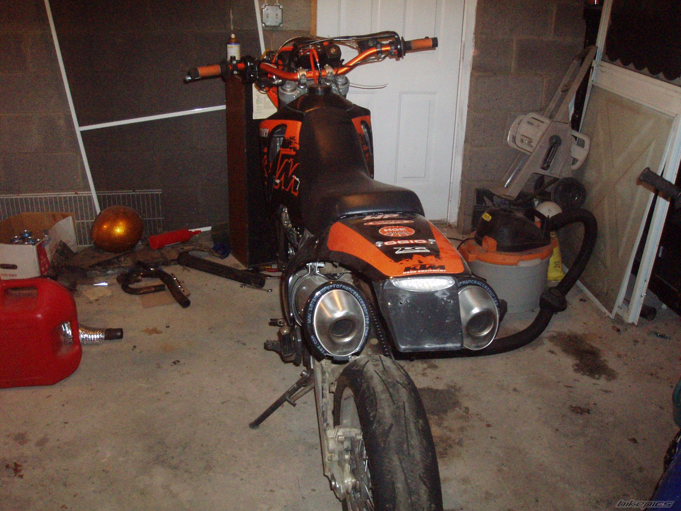 Photo 1542690