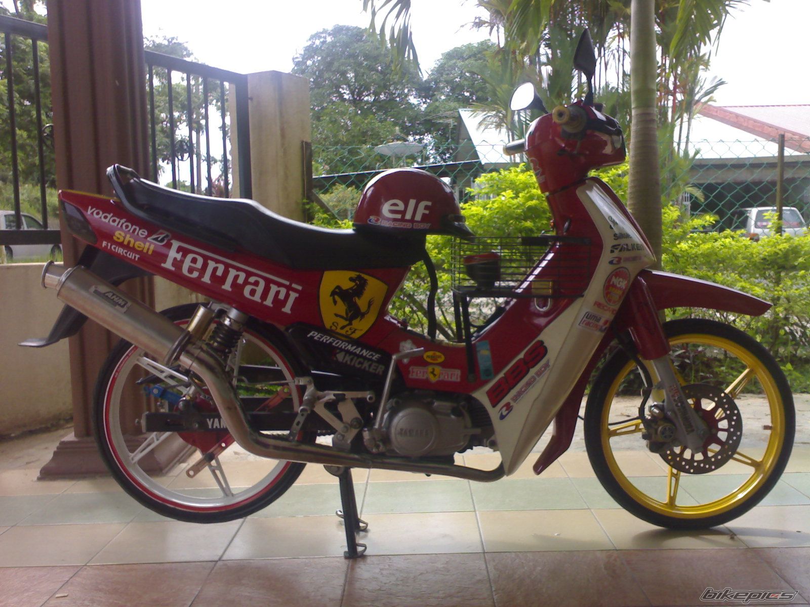Photo 1542996
