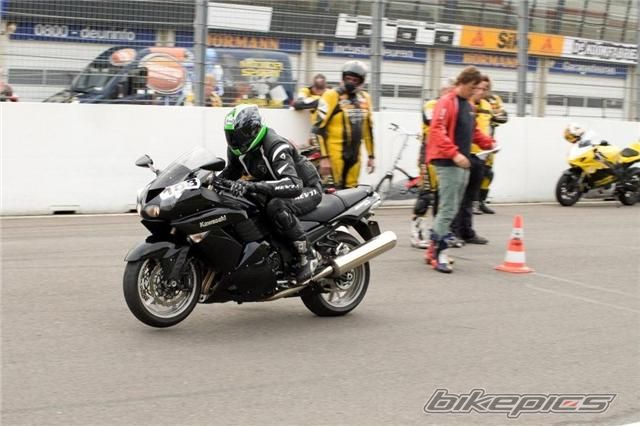 Photo 1543012