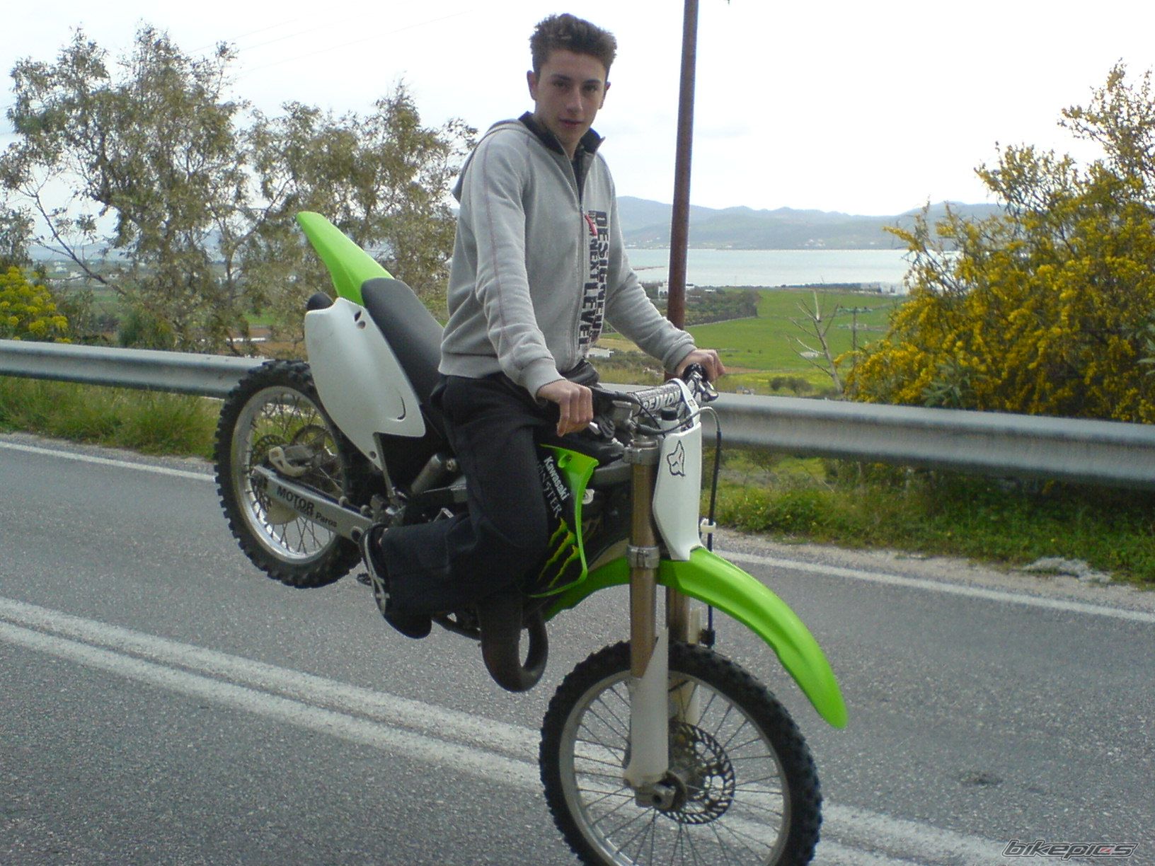 Photo 1543075