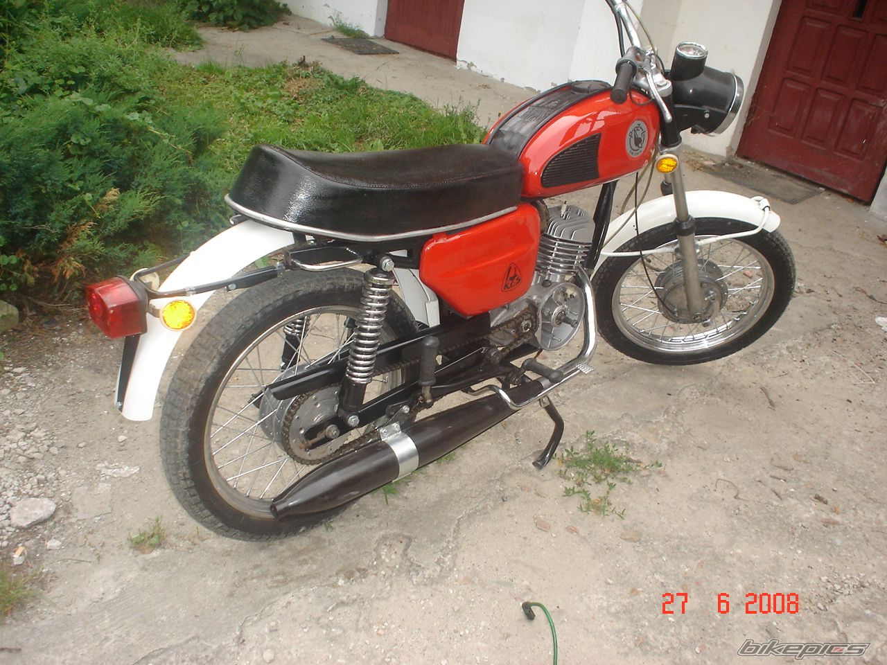 Photo 1543145