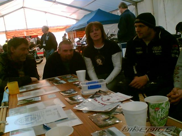 Photo 1543246
