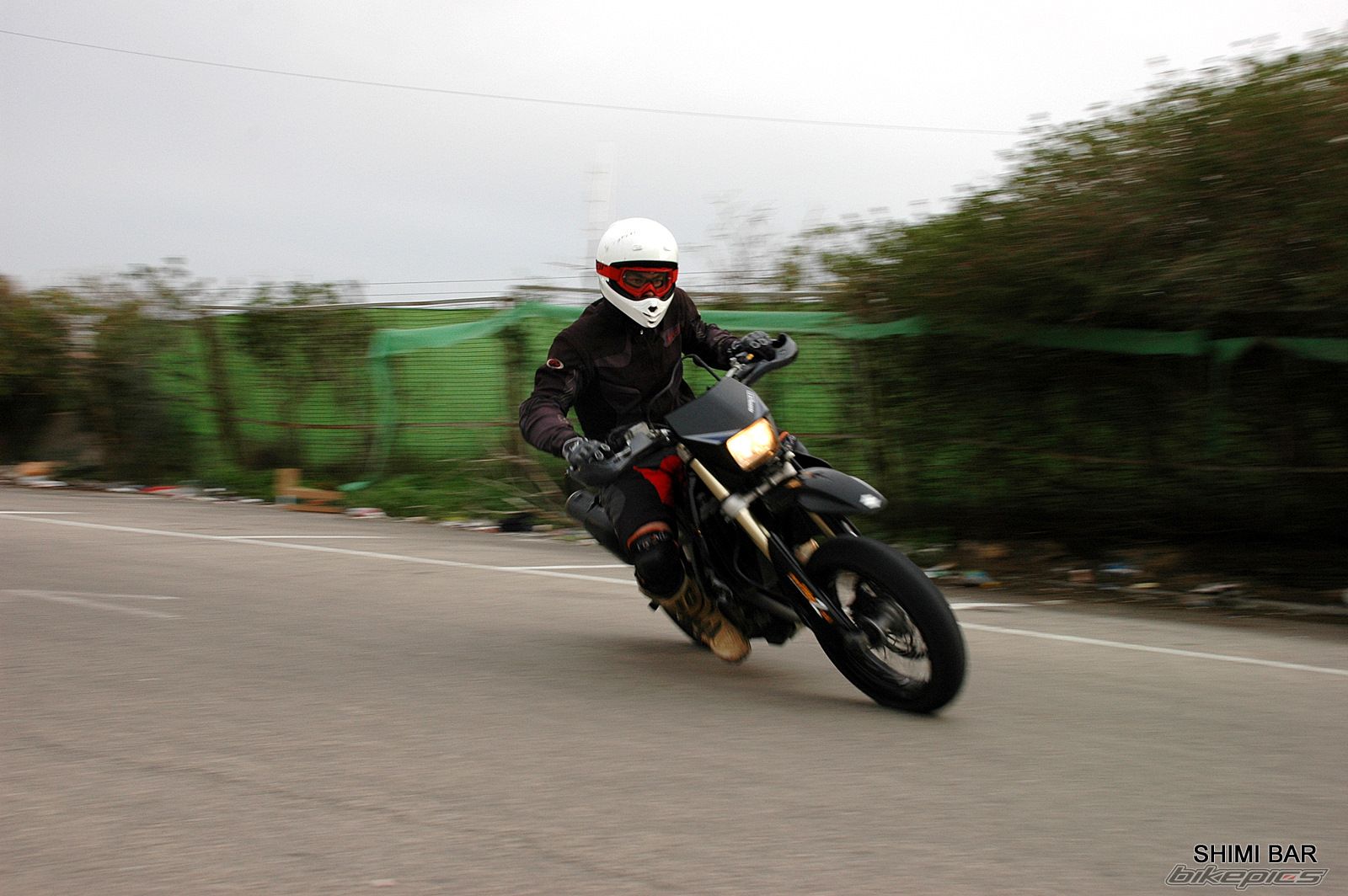 Photo 1543403