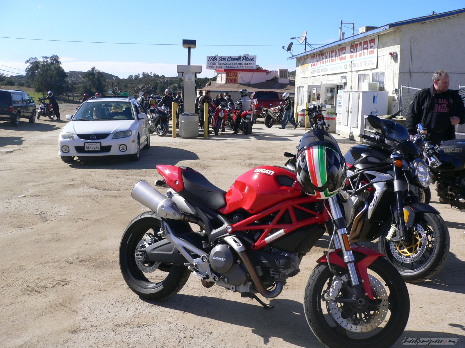 Bike Photo 1543544