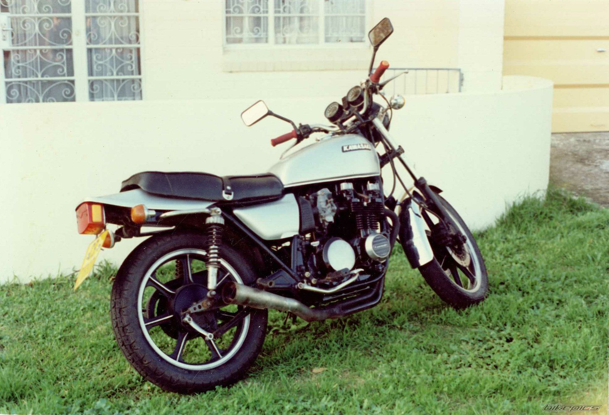 Photo 1543737