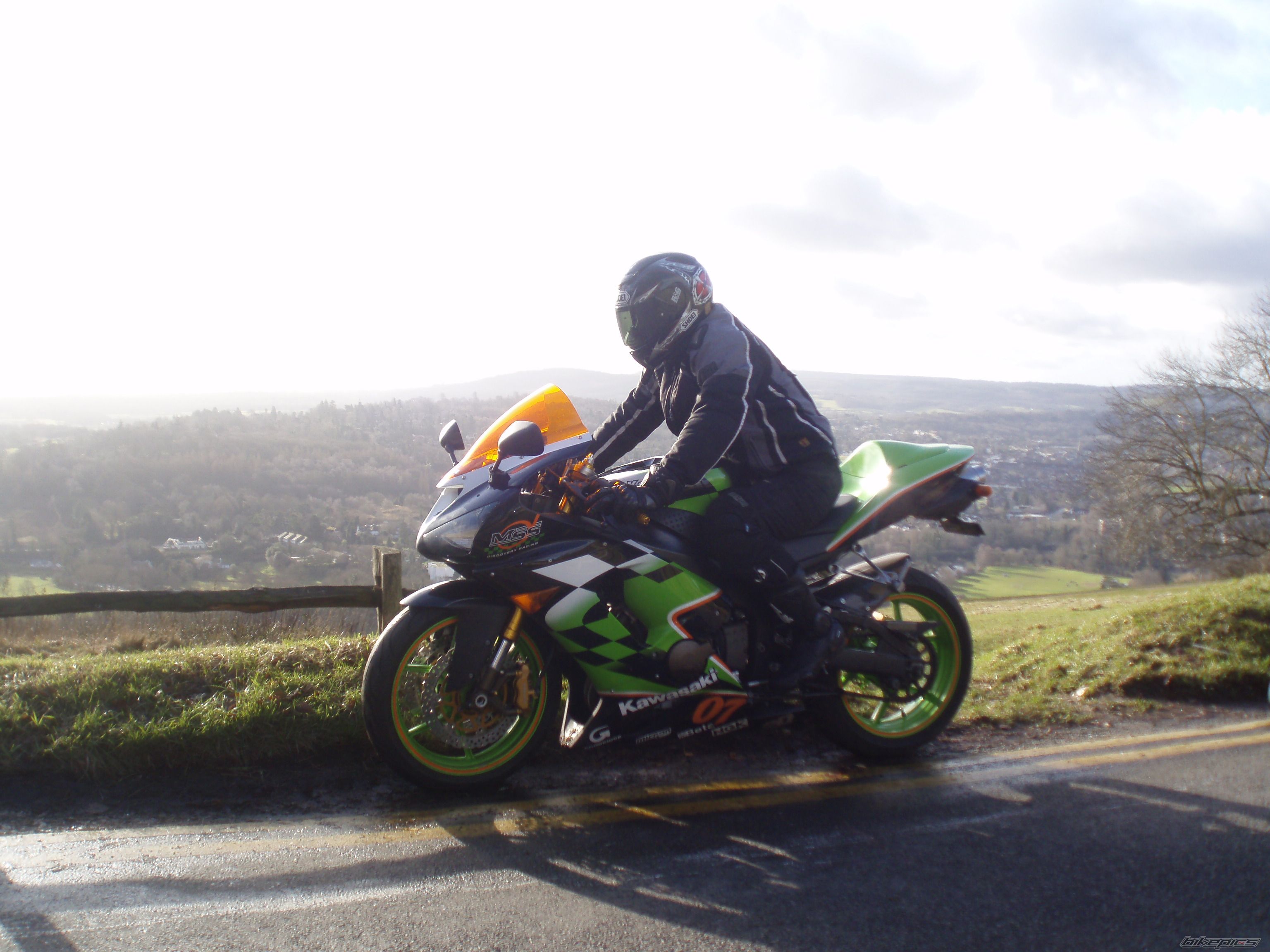 Photo 1543841