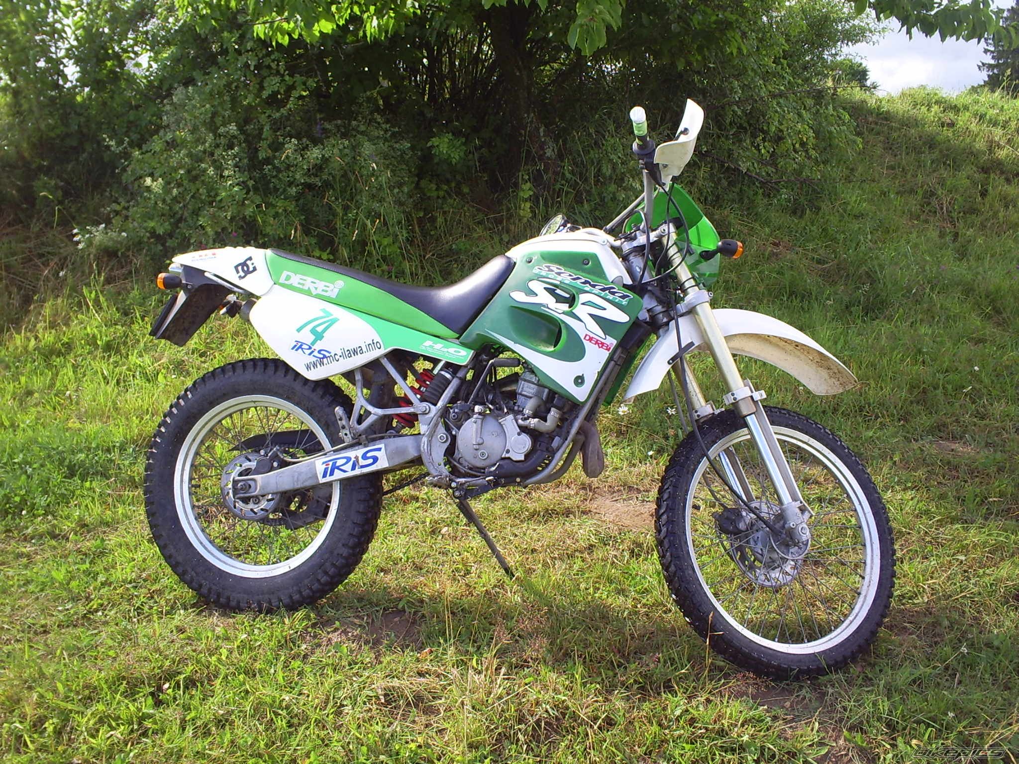 Photo 1543865