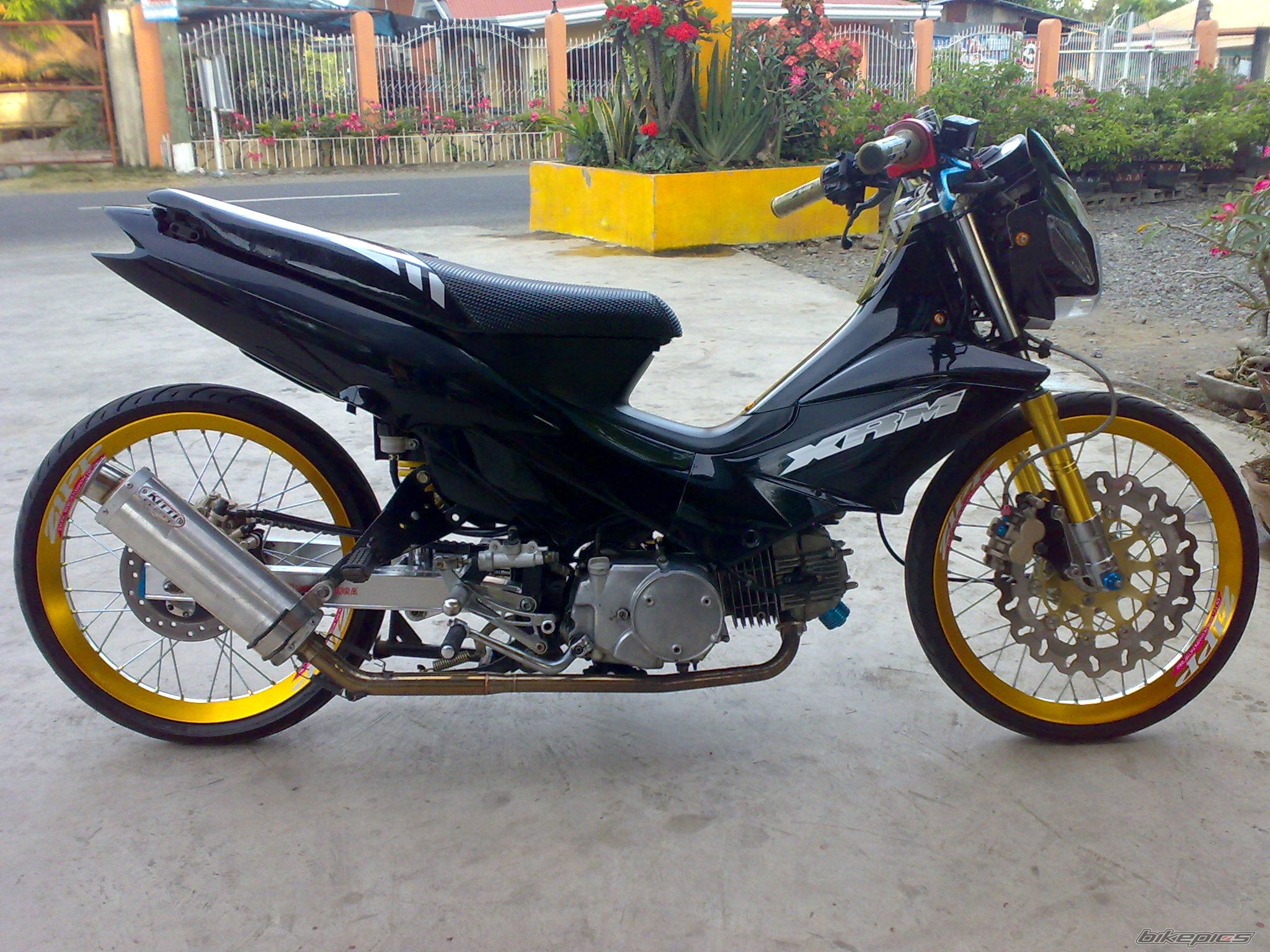 Photo 1543889