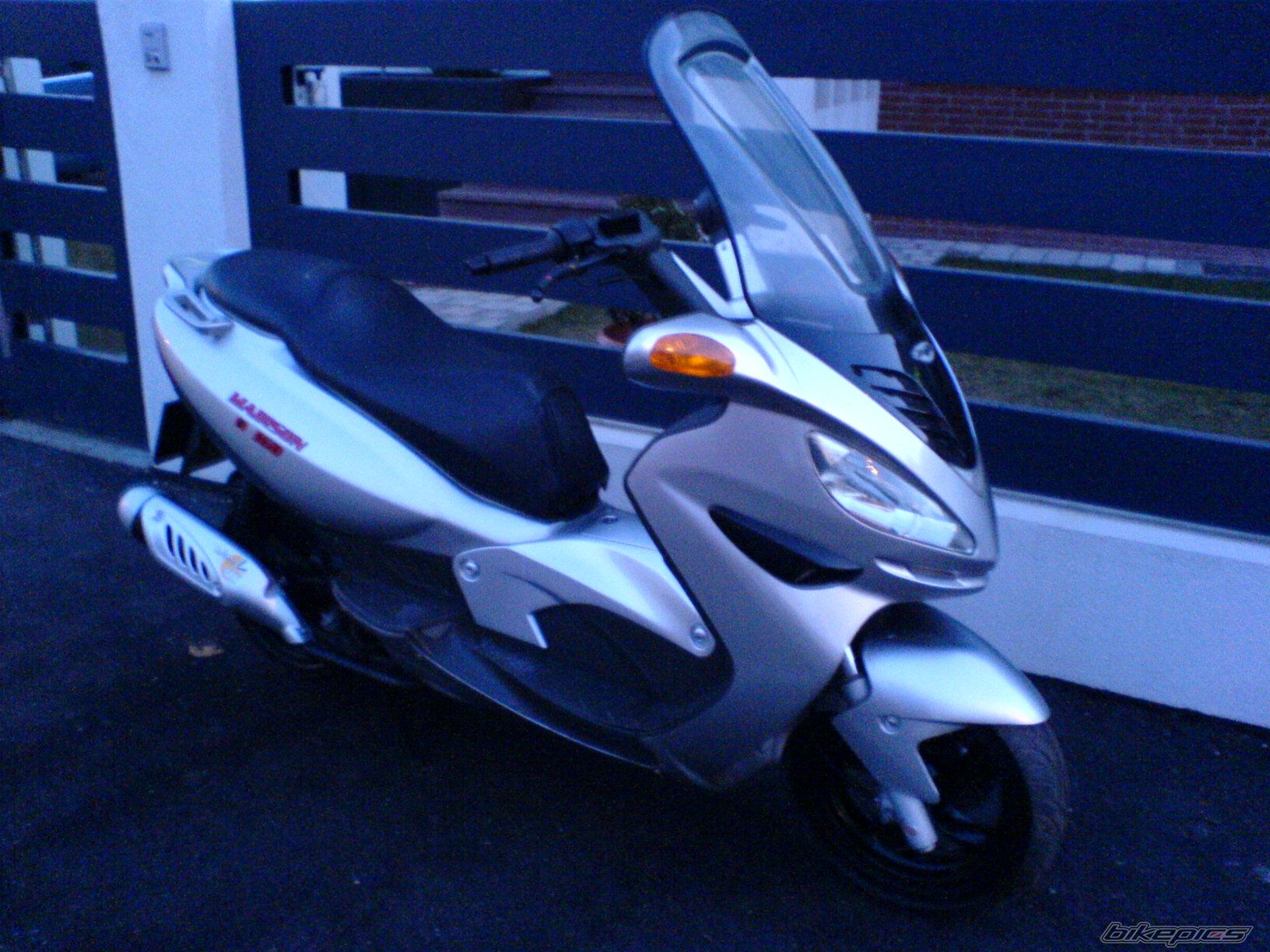 Photo 1543957