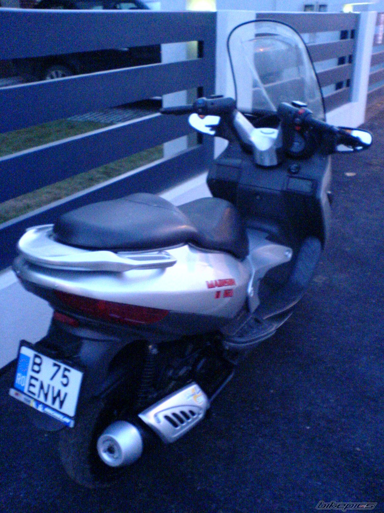 Photo 1543961