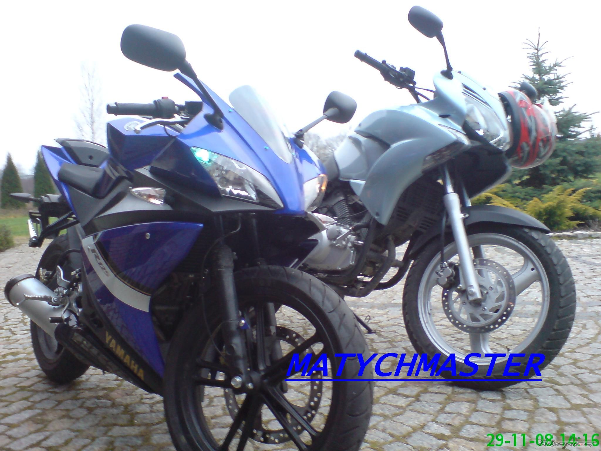 Photo 1544218