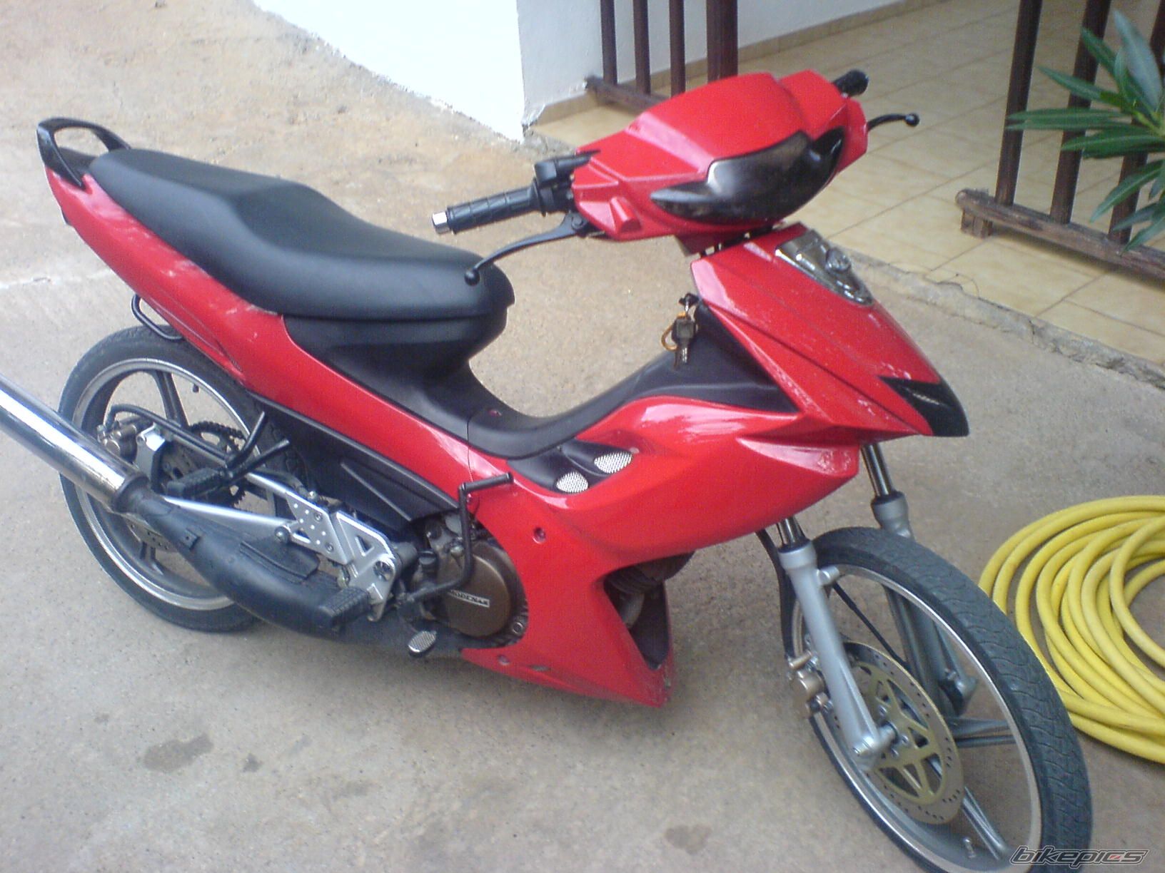 Photo 1544232