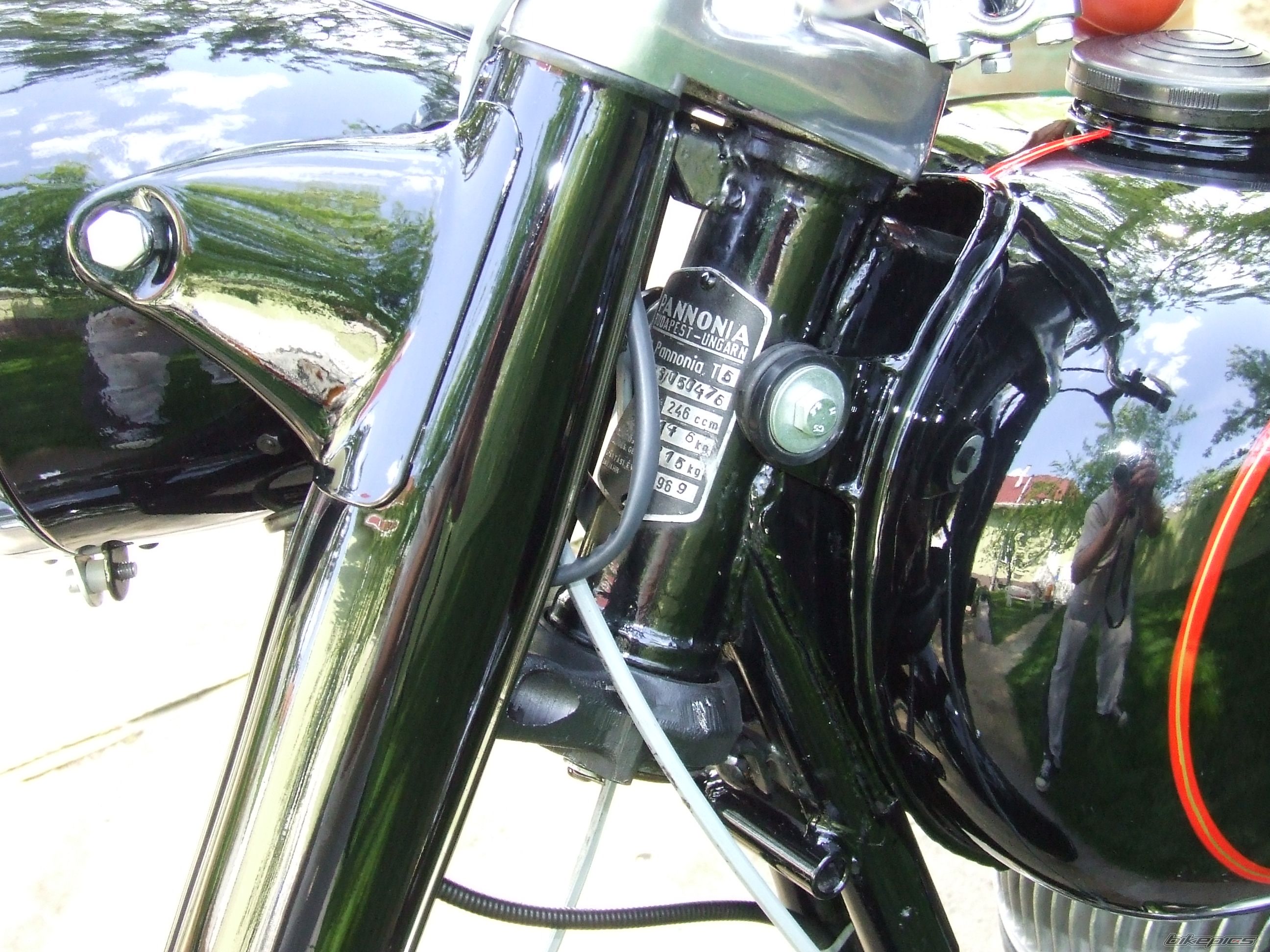 Bike Photo 1544249