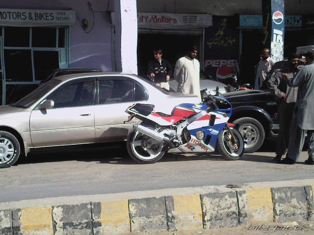 Photo 1544302