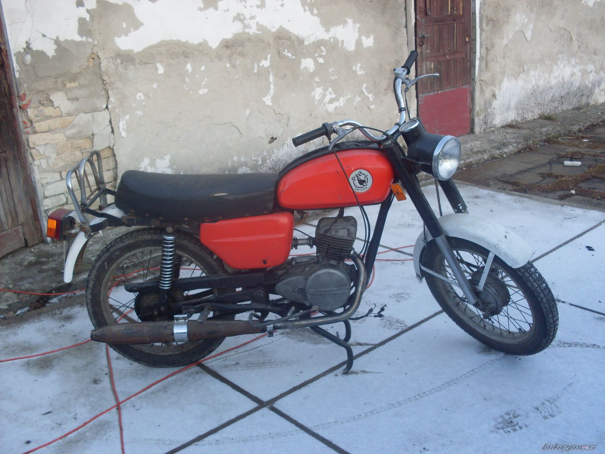 Photo 1544327