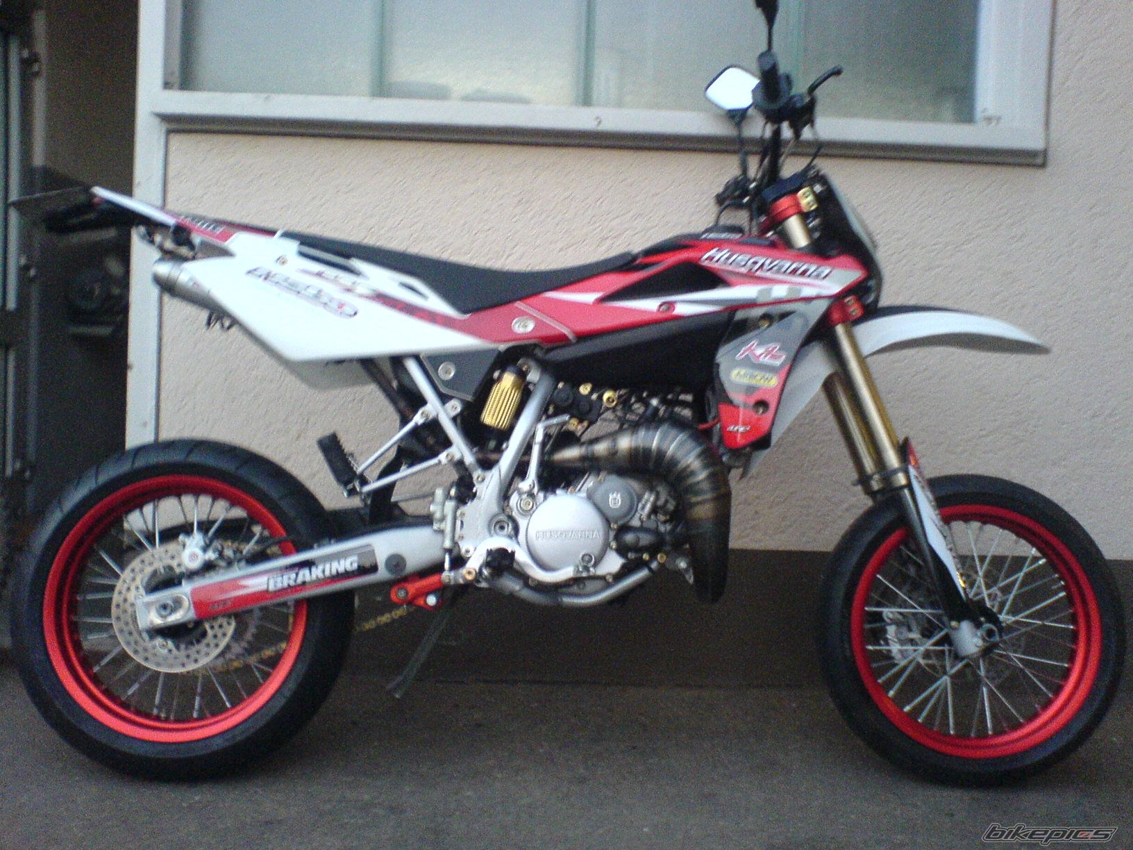 Photo 1544354